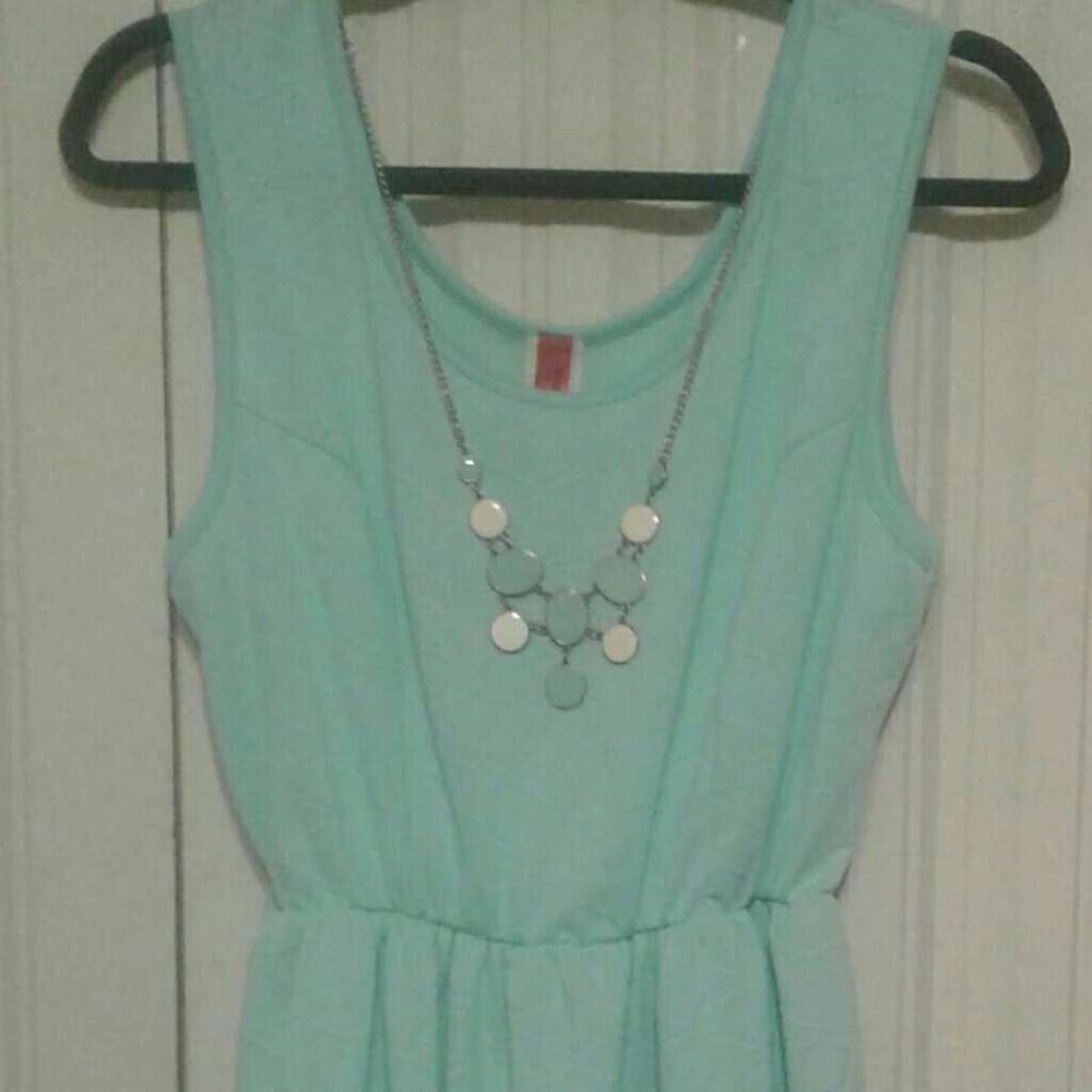 Passport love sleeveless mint green dress